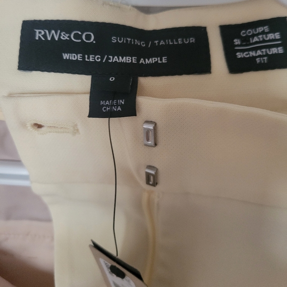 NWT RW&Co Pastel Yellow Wide Leg Dress Pant Size 0 - Picture 2 of 6